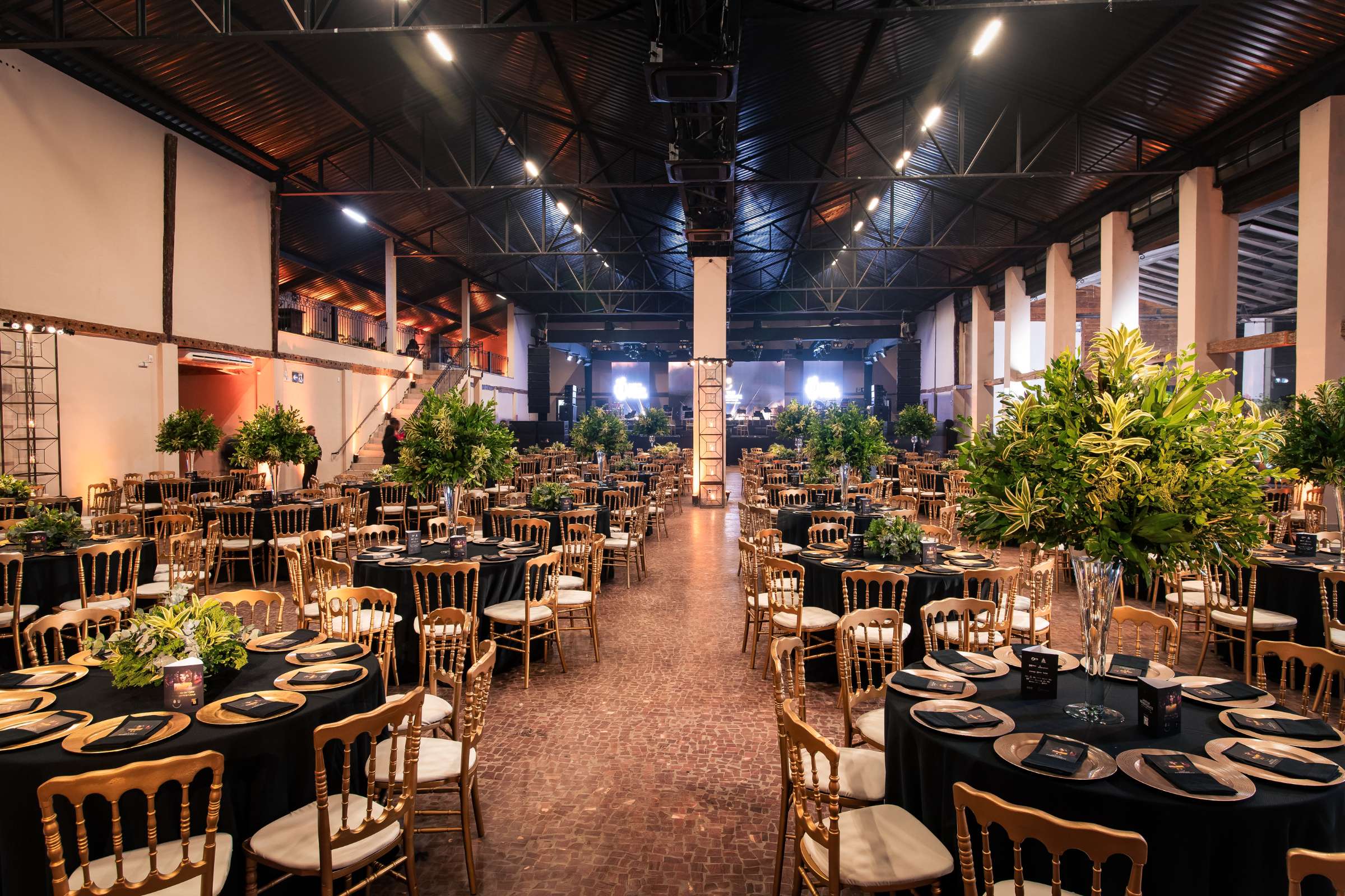 by Paulo Henrique Colen e Leandro Guerreiro