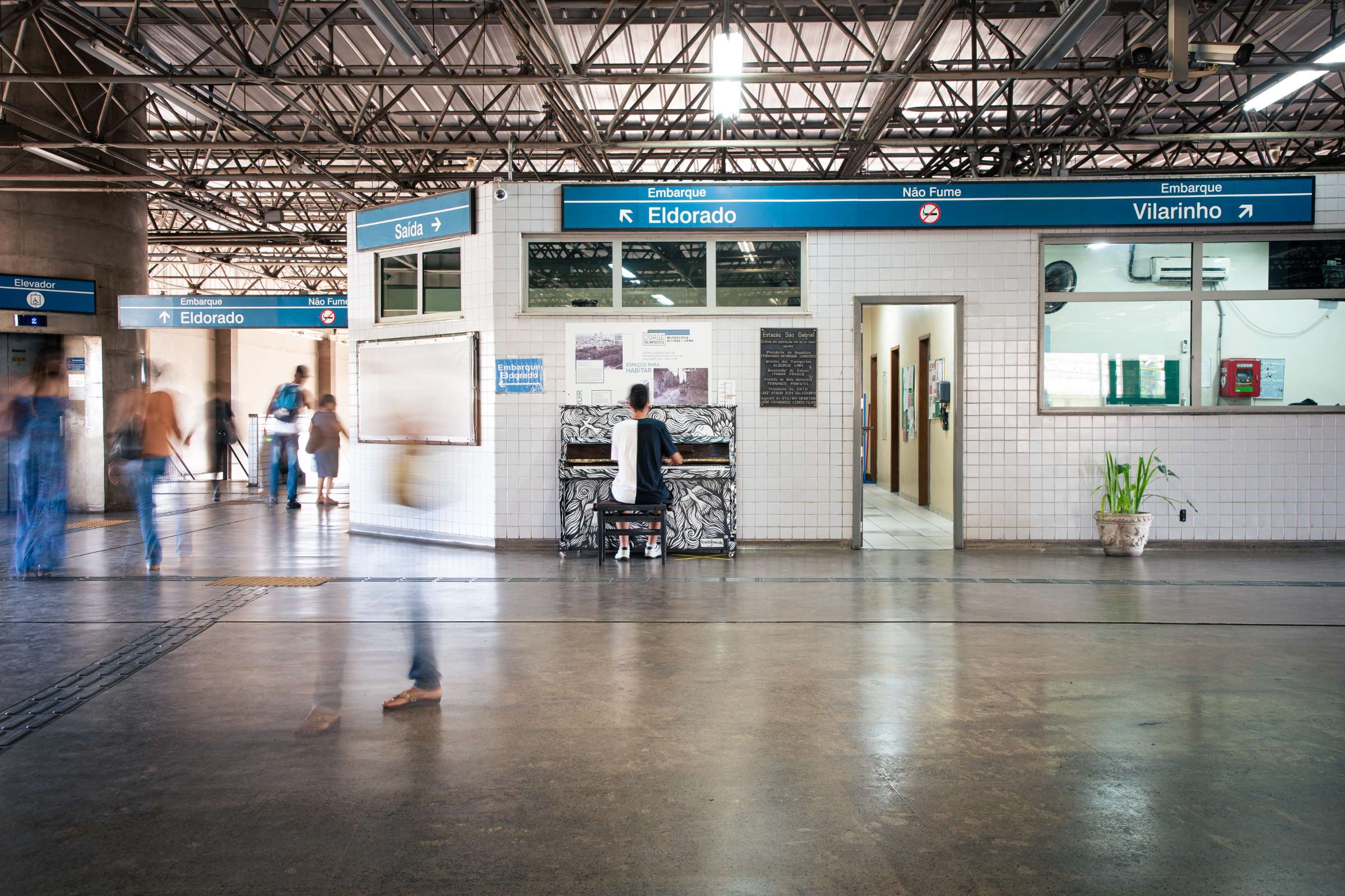 by Paulo Henrique Colen